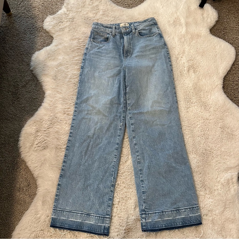 Universal thread highrise wide leg jeans